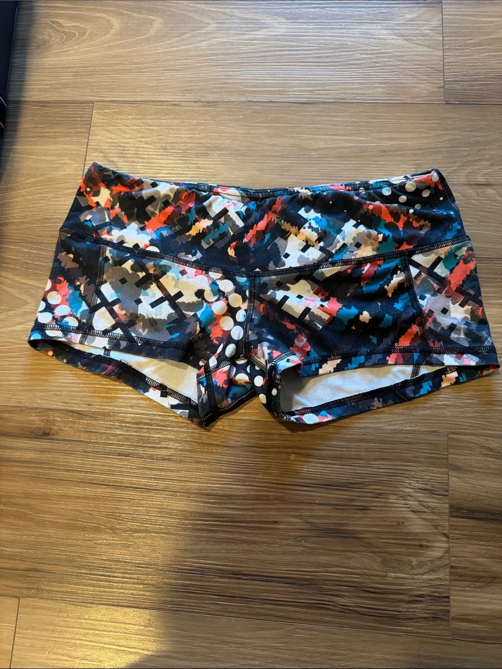 FLEO "Urban Halftone" Abstract Polka Dot Workout Shorts - Size L